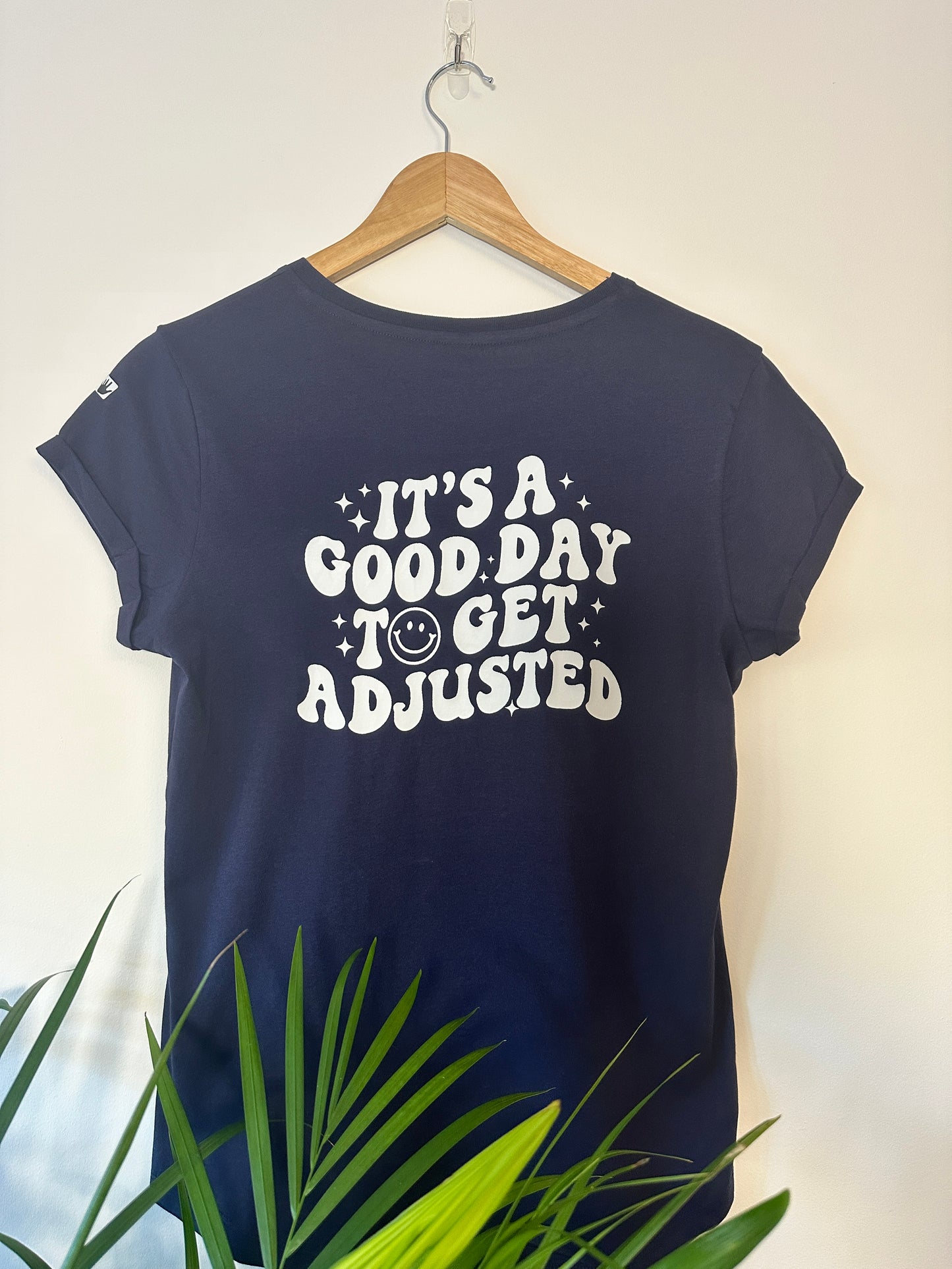 It's a good day to get adjusted Womens fittted T-shirt (Navy)